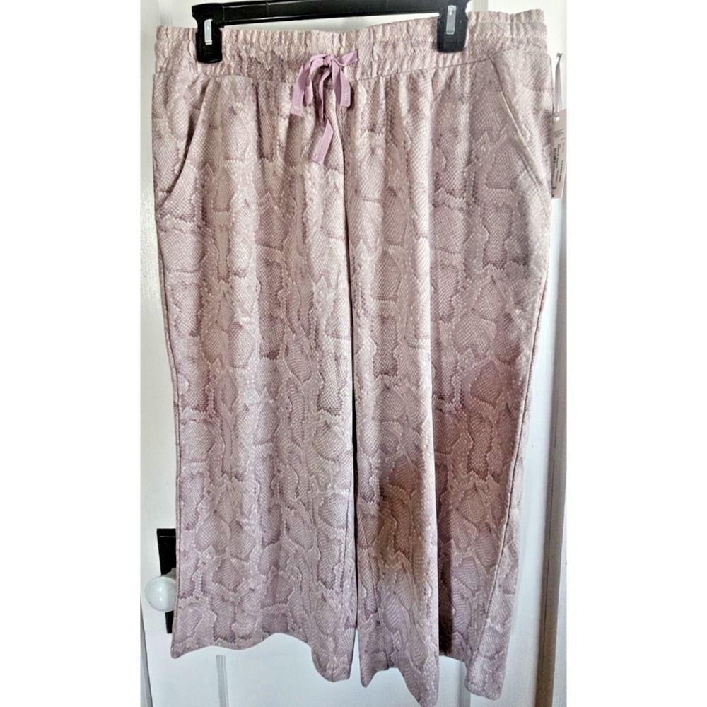 NWT Ambrielle sleepwear woman Sz L cropped capris pants purple snake